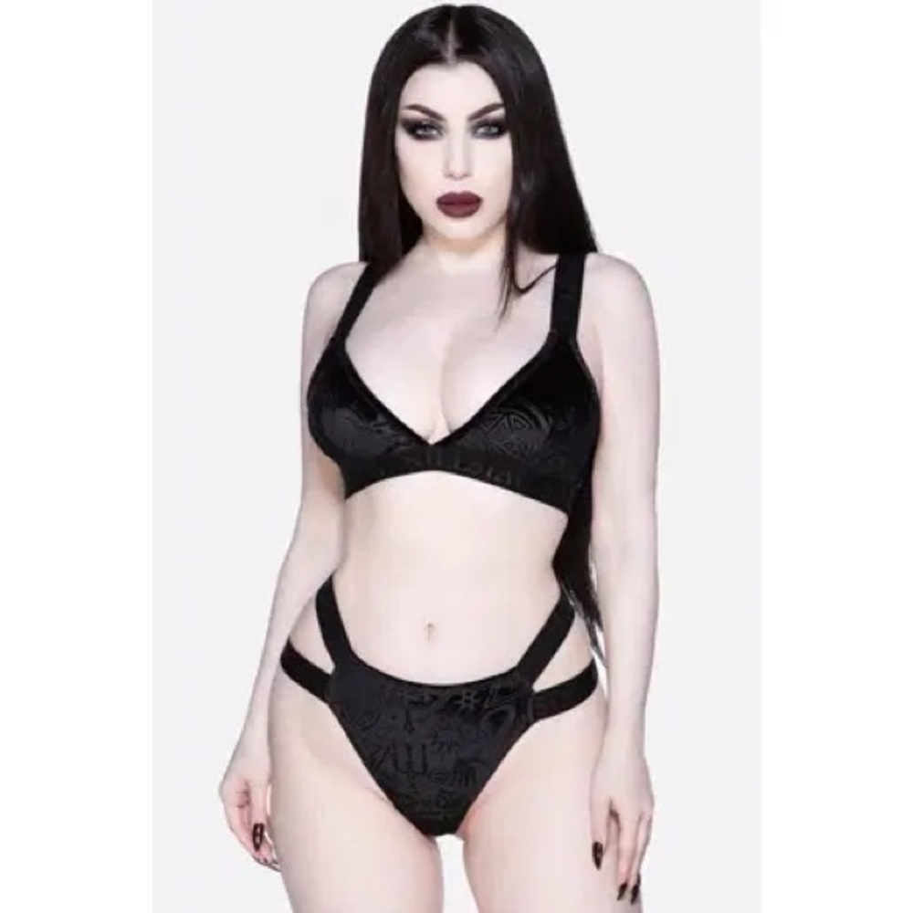 Medium Killstar Cutlus Velvet Bralette